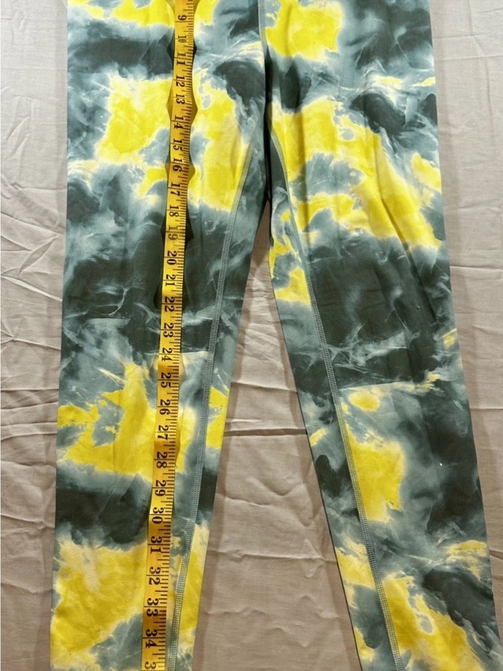 Athletic Works Yellow & Gray Tie-Dye Leggings